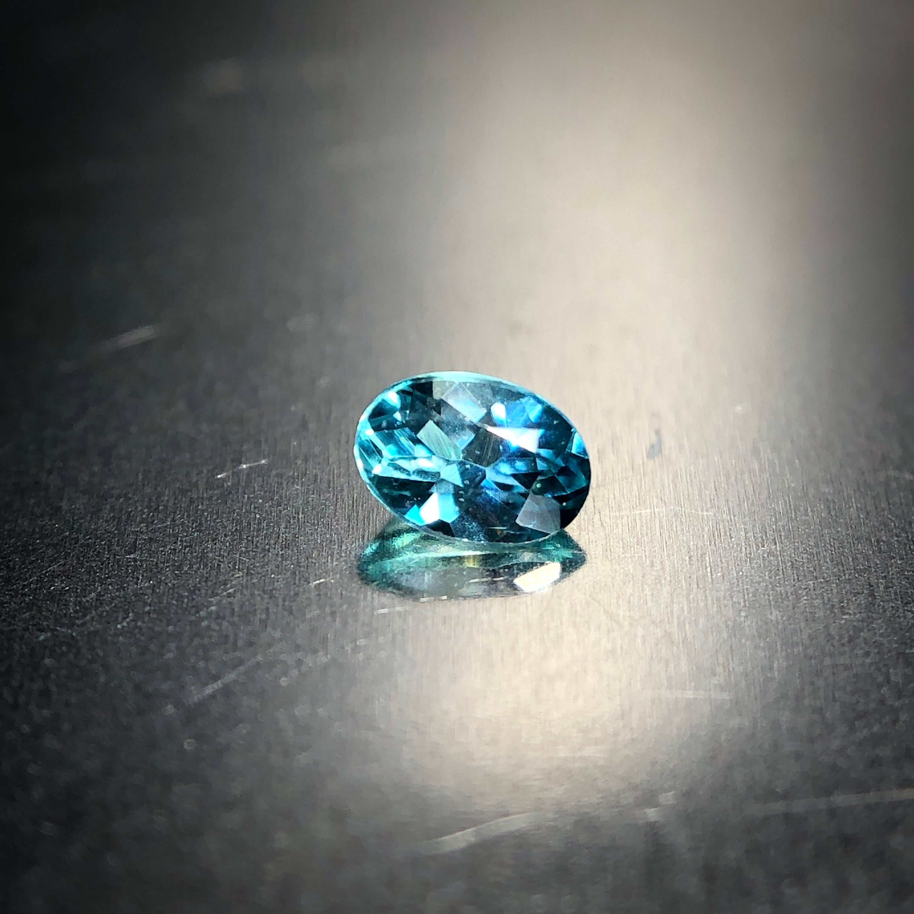 唯一無二の青色 0.07ct 希少石 天然 グランディディエライト