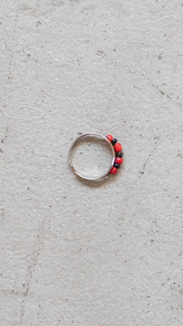 unknown used Red black beads ring
