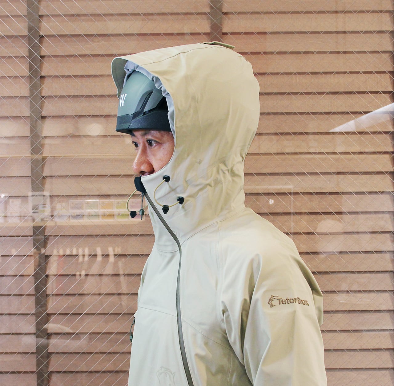 M2038-104-74】プロジェクタースクリーン 折り畳み式 50インチ 黒板