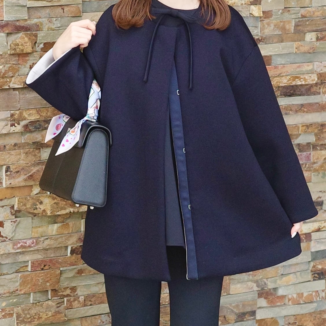 marshmallow ribbon blouse / navy | hitomi