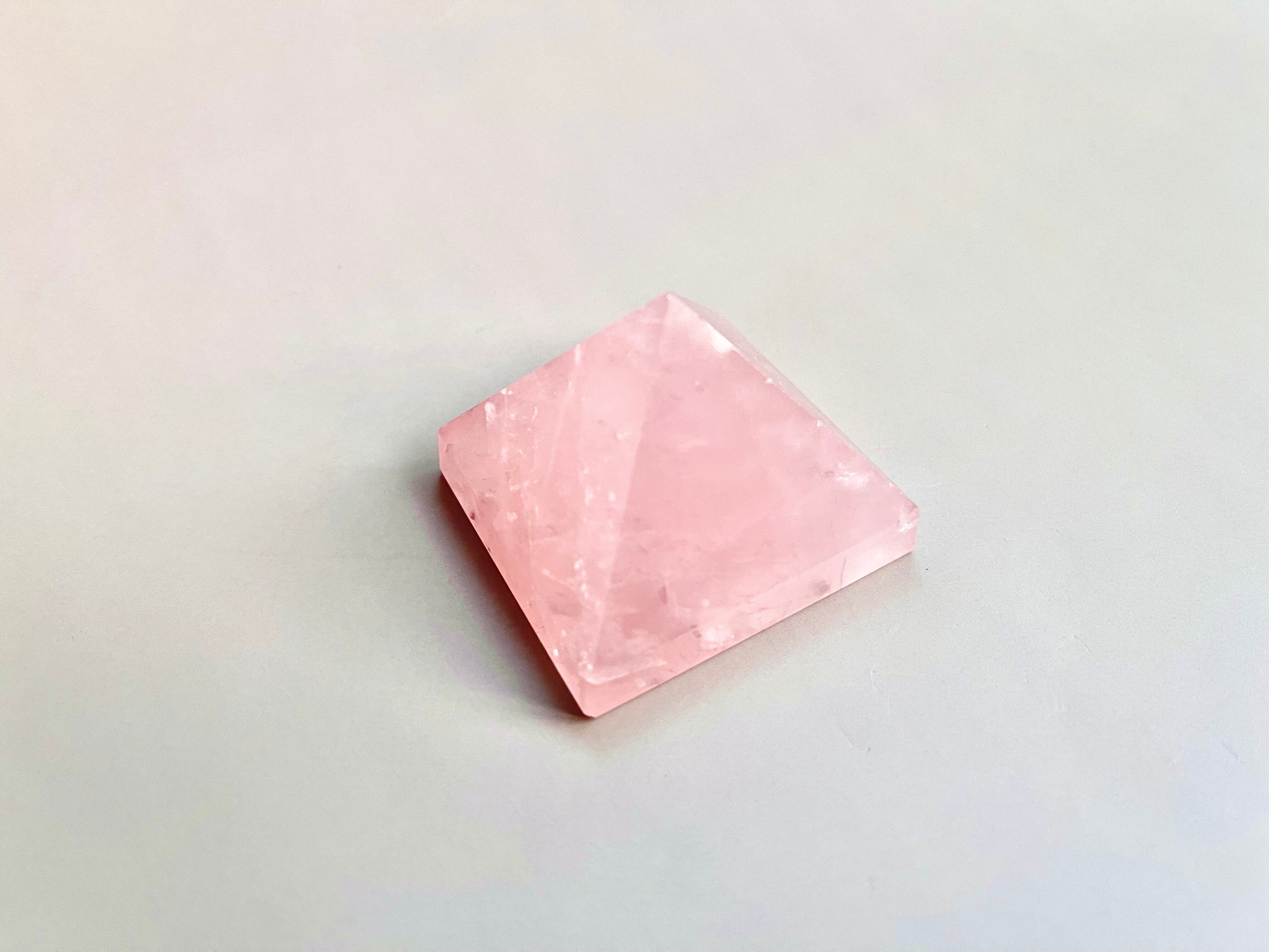 ローズクォーツピラミッド S size☆Rose quartz pyramid S size