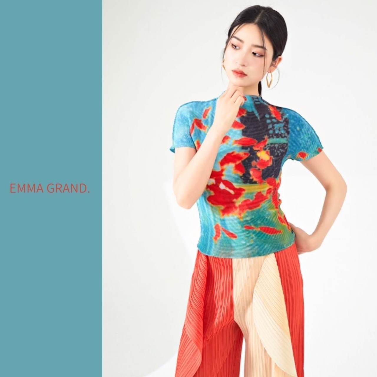 金魚が群れるハイエラスティックT シャツ E00566