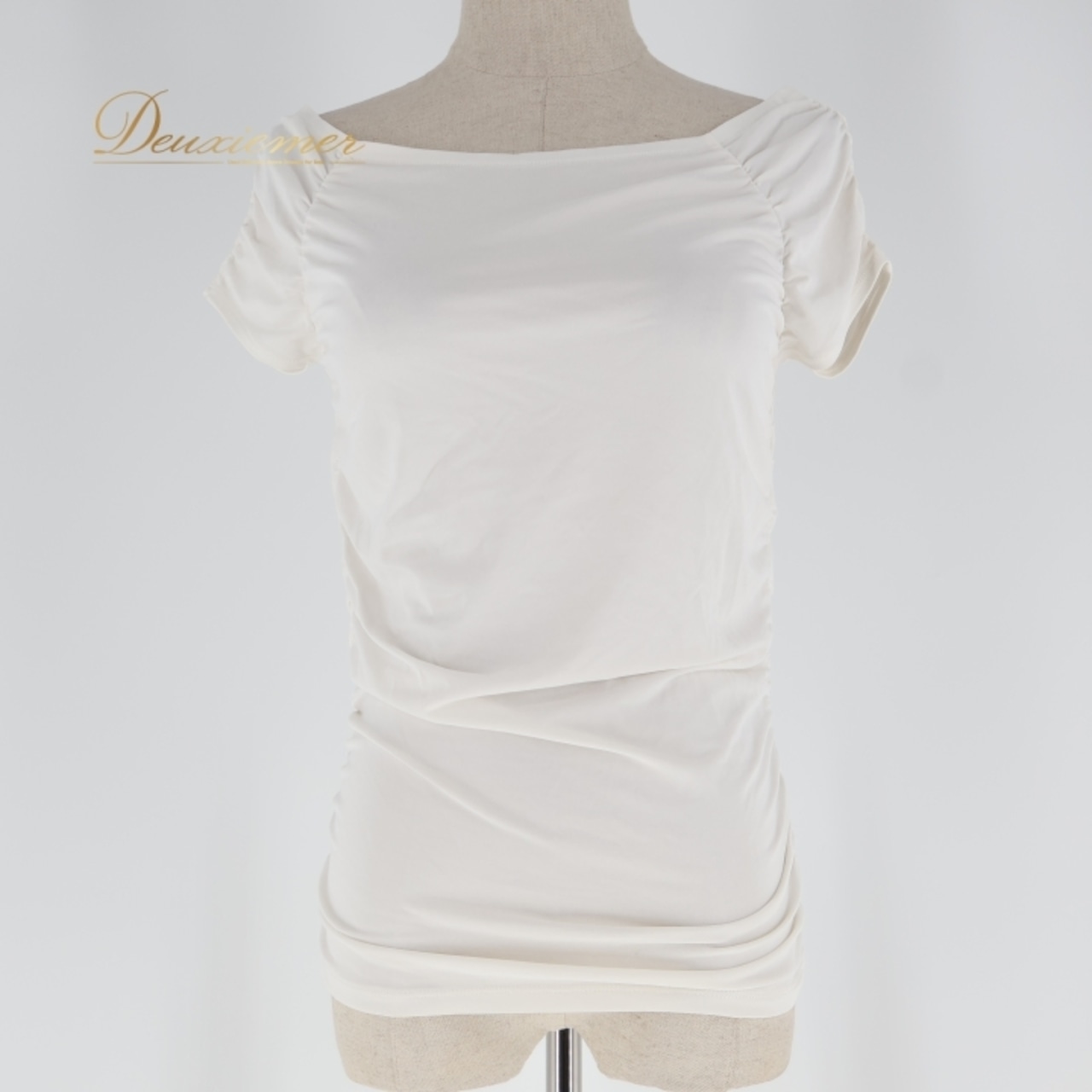 社交ダンス 衣装 トップス ブラウス ホワイト系 チャコットロイヤルダンス Chacott ROYAL DANCE 白 無地 シンプル 練習 レッスン 伸縮 ストレッチ 爽やか 明るい ダンス衣装 日本製 イベント パーティー ステージ 上品 半袖 オールホワイト