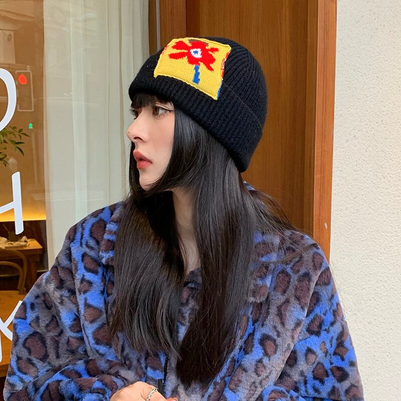 Flowerデザイン ニットスタンダードブラックオータムウィンター レトロ 帽子 秋物 冬物 フラワーデザイン ブラック・アイド・ピーズ8449627315