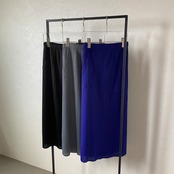 【受注予約：7月中旬入荷予定】pleated 【SK】/black