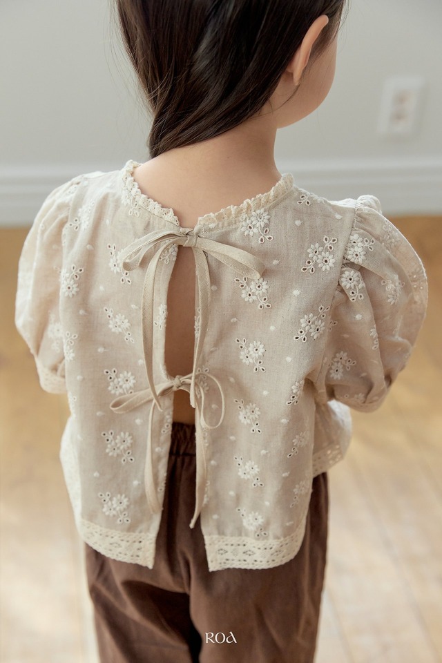 beige L［即納］madelein blouse / ROA 26summer