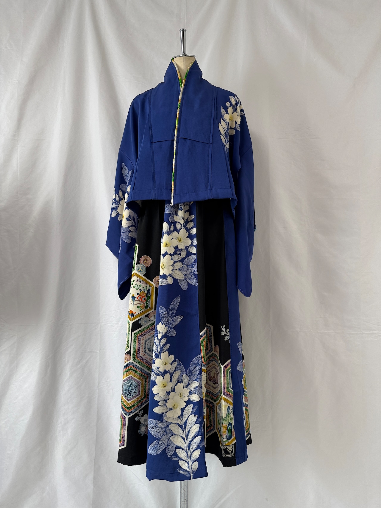 Two piece sets 560 2jacket+1skirt