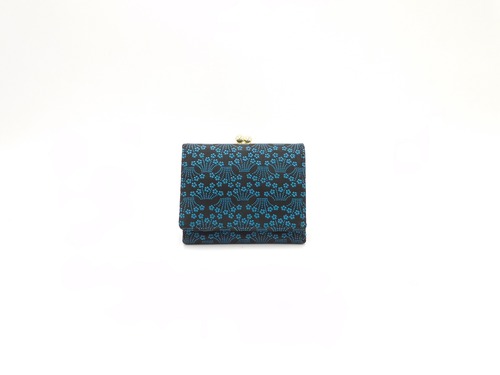 がま口財布（三つ折り）黒/青　小桜菖蒲柄　