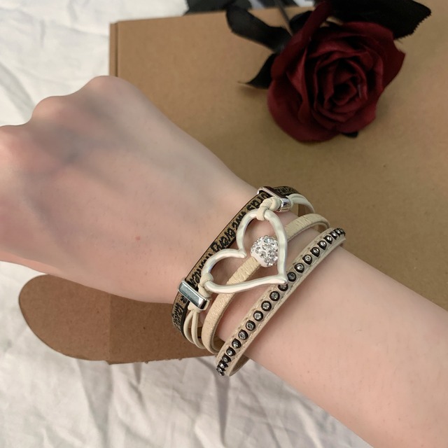 somedayボヘミアンの空洞の心ブレスレット 4s