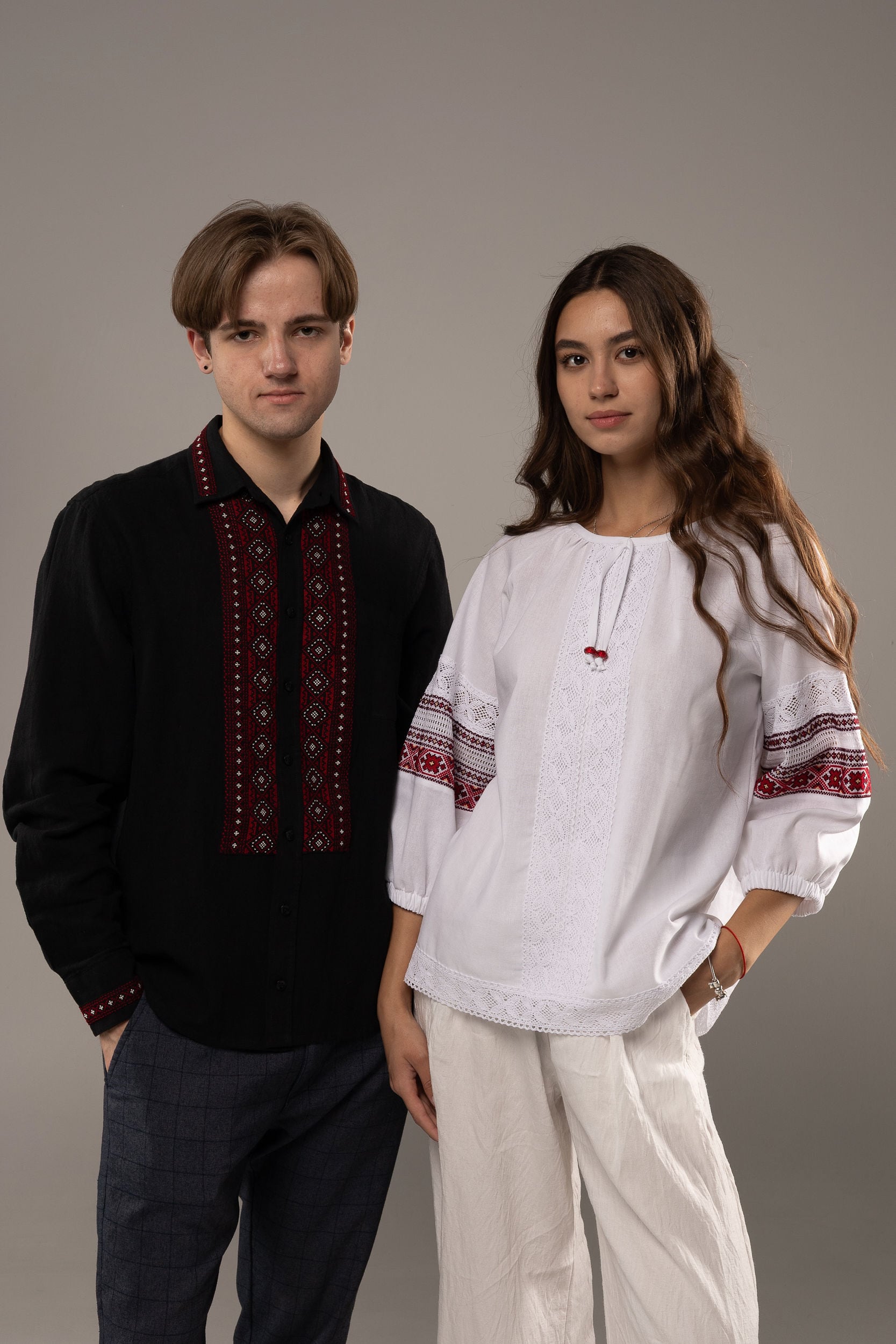 手刺繍ヴィシヴァンカ（黒）クロスステッチ手刺繍 Lサイズ メンズ