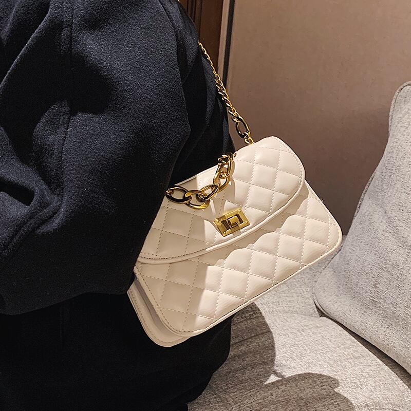 オータムウィンターレッドチェーン 秋物 冬物 スクウェア メッセンジャーバッグ 手作りハンドバック62774914217