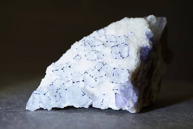 貴州省産パープルフローライト Fluorite 1361