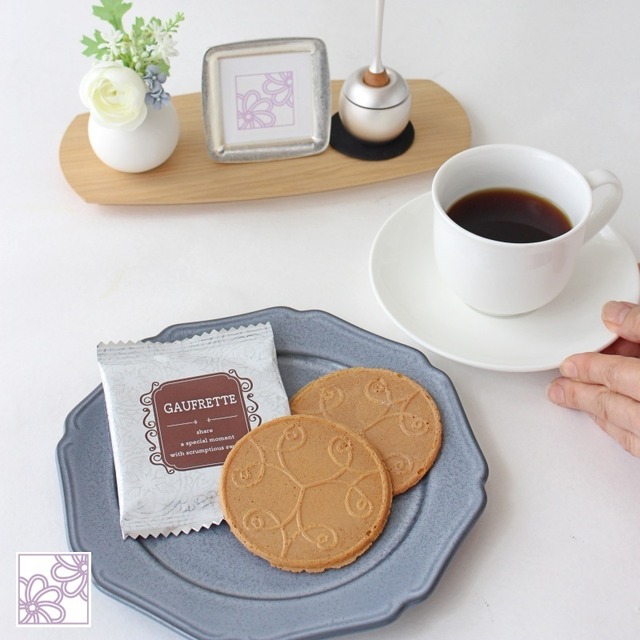 お菓子とコーヒーとミニブーケセット