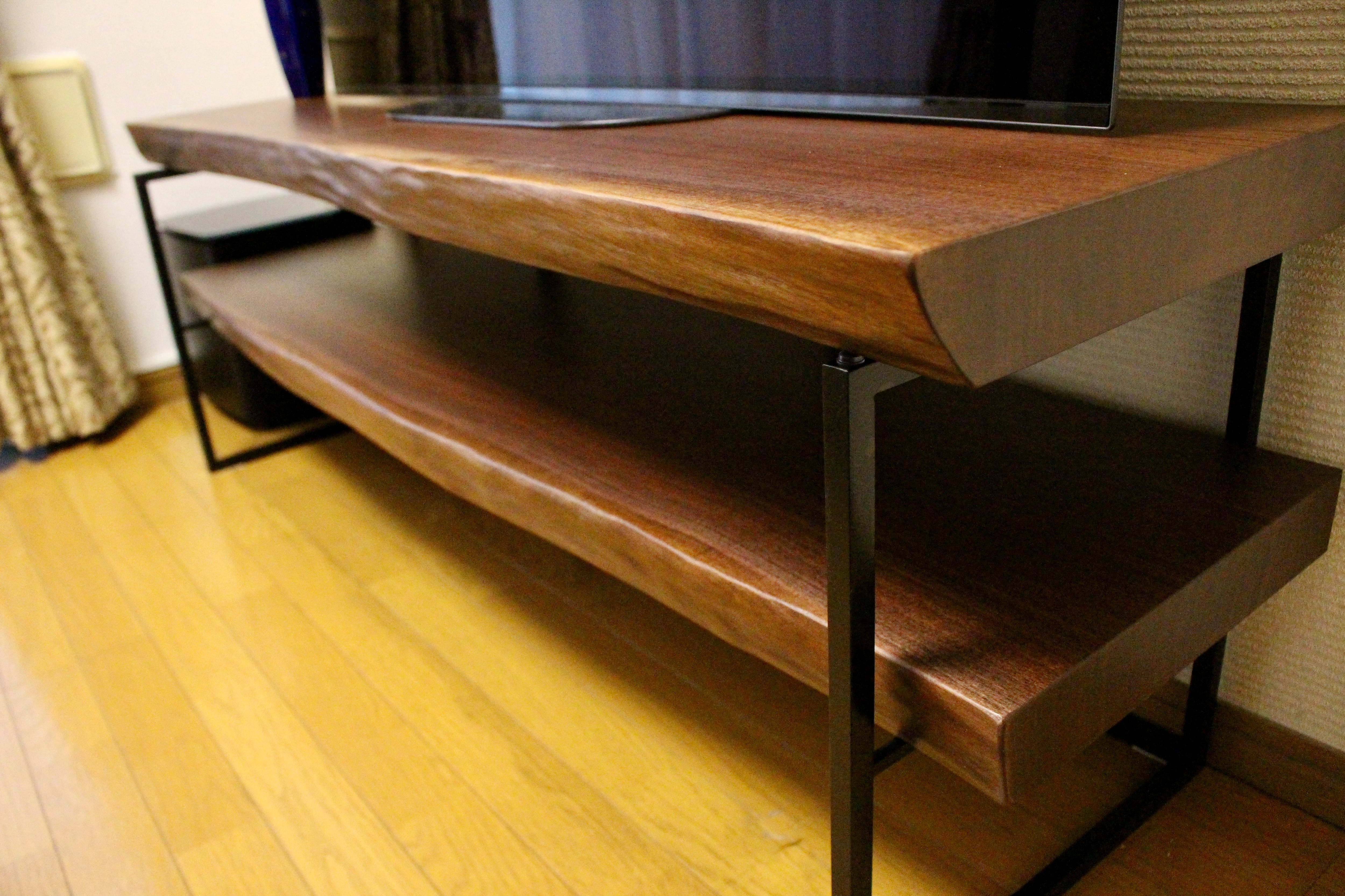 テレビボード(一枚板） オーダーイメージ | 千年家具 - 一枚板