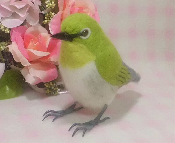 受注作成品】 メジロ 目白 野鳥 リアルサイズ♪ 羊毛フィギュア 野鳥 1