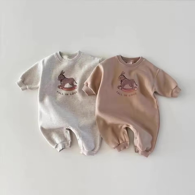 【取寄】66〜90⌇“fall in love” baby rompers