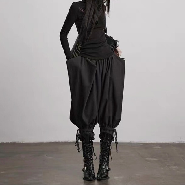 Cutout accent knit top C1378