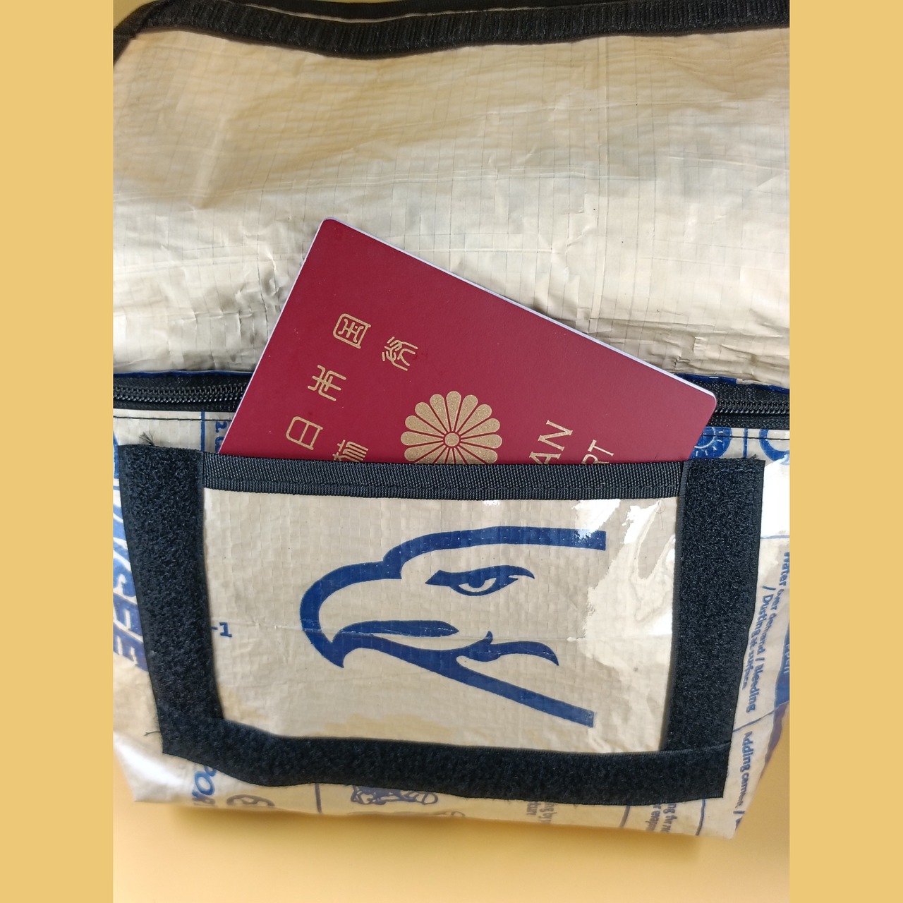 軽くて使いやすいリサイクルセメントバッグ《コンドル》