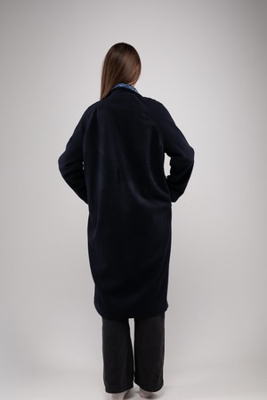 ウクライナ産プレミアムウール100%ロングコート（蒼）平行縫い　シルク手刺繍