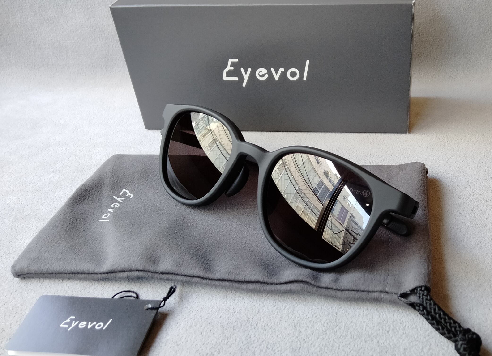 Eyevol（アイヴォル）「MILBURN（51）ミルバーン」C:MBK-DG-DK.GRY