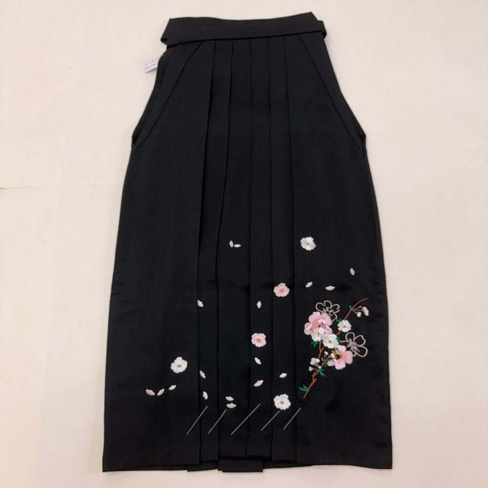 袴 M size 紐下丈92cm 行灯袴 卒業袴 女性用袴 黒 刺繍 中古 5869