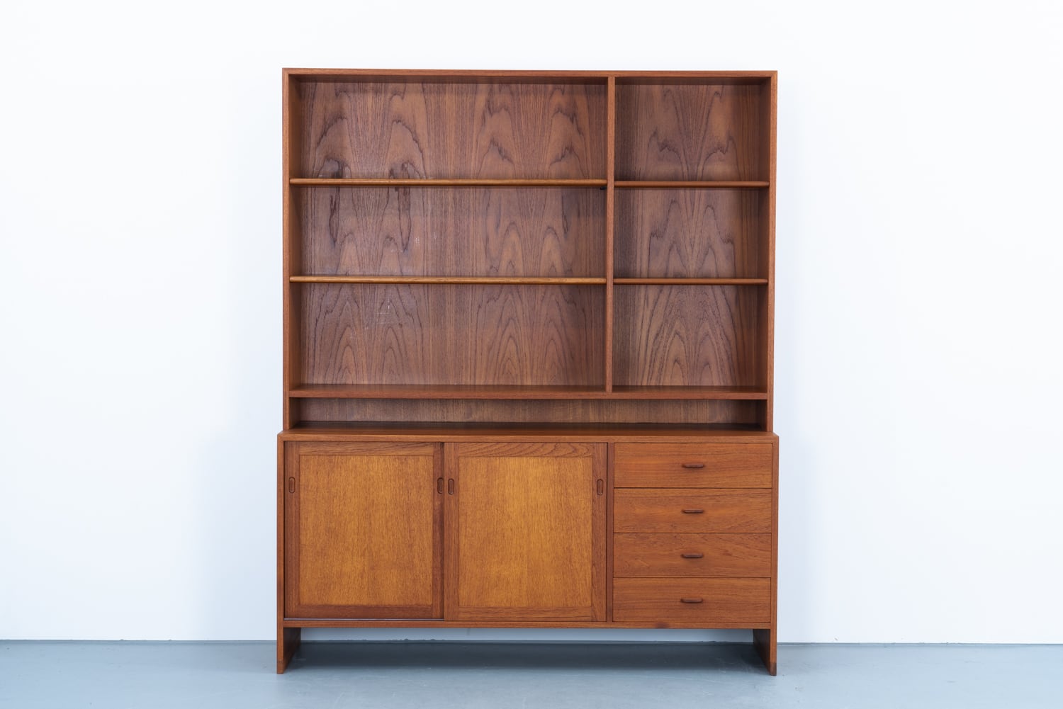 Hans J Wegner | ハンス J ウェグナー | kaikki gallery | 北欧