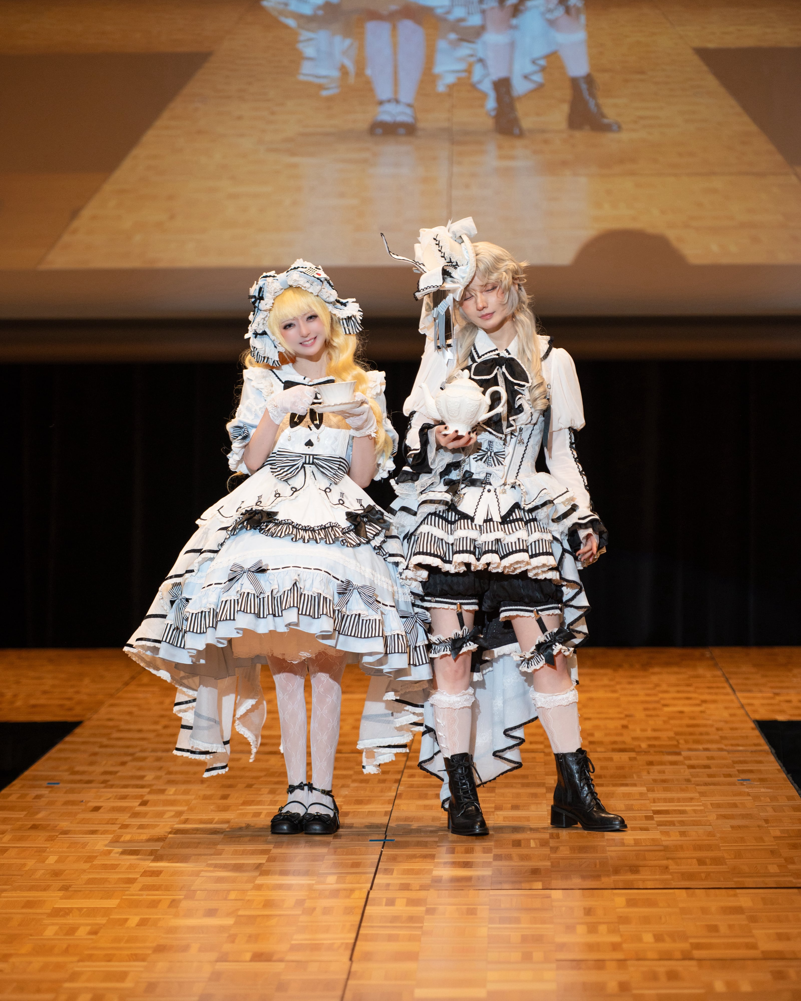 Fashion Show】Sweet Unbirthday アリスエプロン | HoshibakoWorks