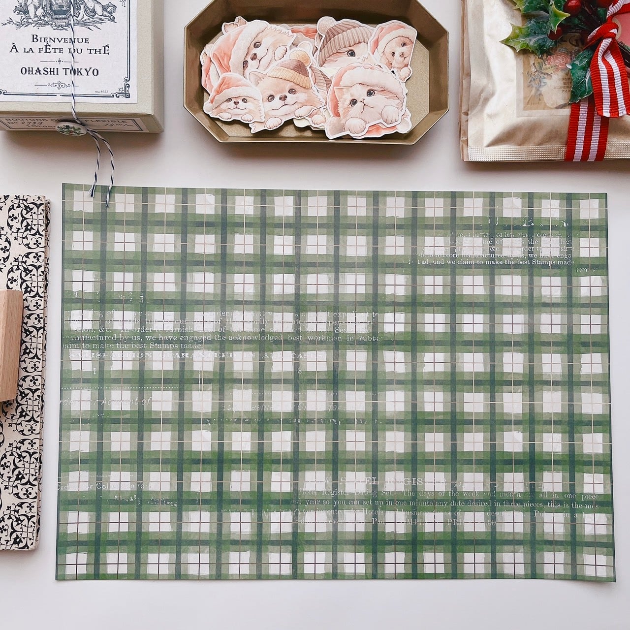 ノエルグリーン | デザインペーパー | S070