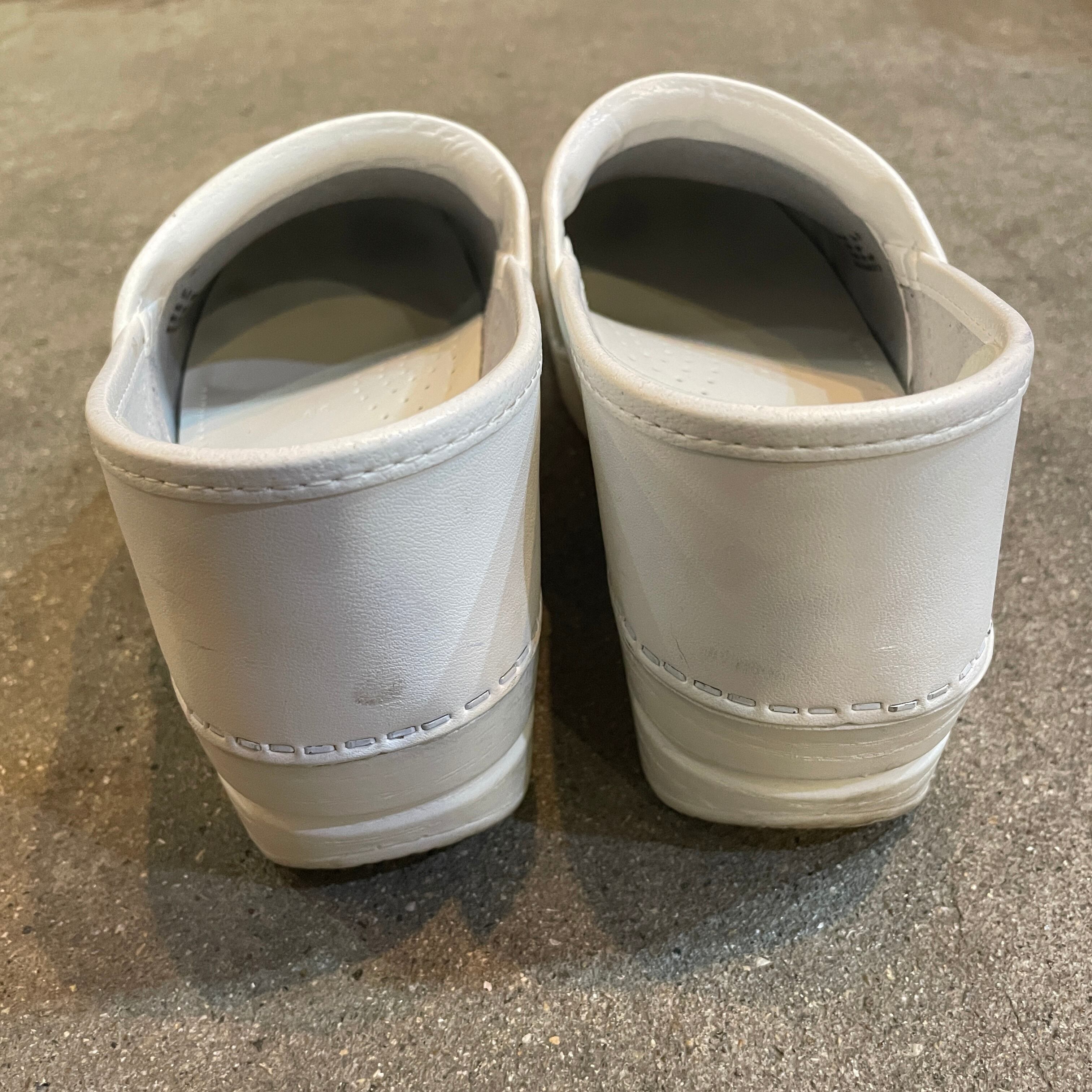 Dansko プロフェッショナル スリッポン 39 白 厚底 ユニセックス