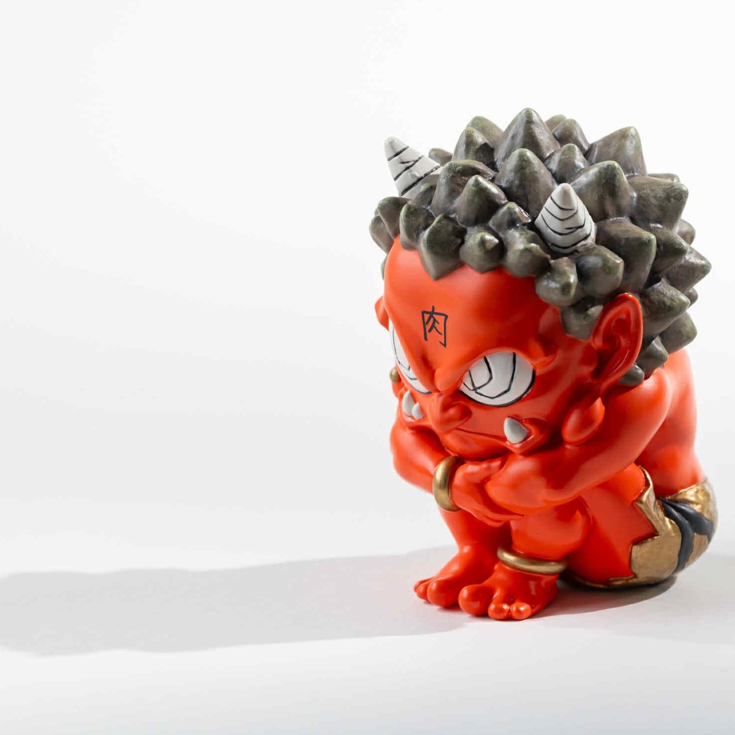 瀧下和之先生「桃太郎図」シリーズ 額に「肉」の赤鬼フィギュア 美里町