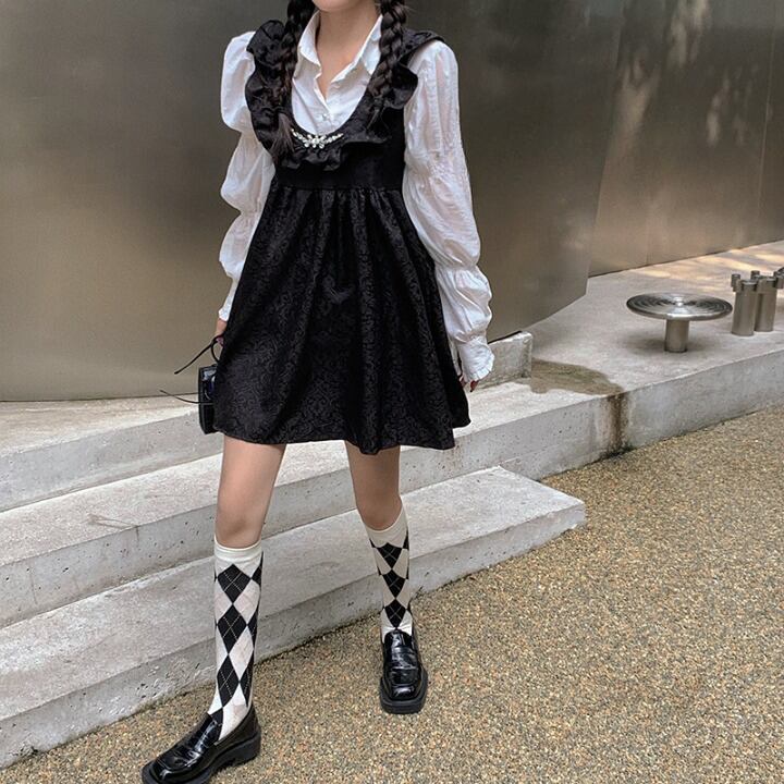 ワンピース ブラウス レディース 別売り ミニ丈 ギャザー ジャガード ショート丈 長袖 ラウンドネック かわいい 大人可愛い きれいめ カジュアル エレガント 清楚 フェミニン シック おしゃれ お洒落 お嬢様 ナチュラル こなれ感 ラブリー キュート ガーリー ロマンチック 抜け感 存在感 華やか 主役級 花柄 小花柄 フラワー 学生 通学 デート お出かけ 女子会 休日 散歩 リゾート ホワイト ブラック S M 春 夏 10代 20代 韓国系 着回し モテ トレンド 流行 インスタ映え 送料無料