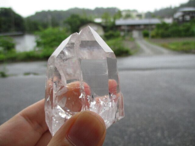 【送料無料】【高品質】コロンビア産ツインクリスタル