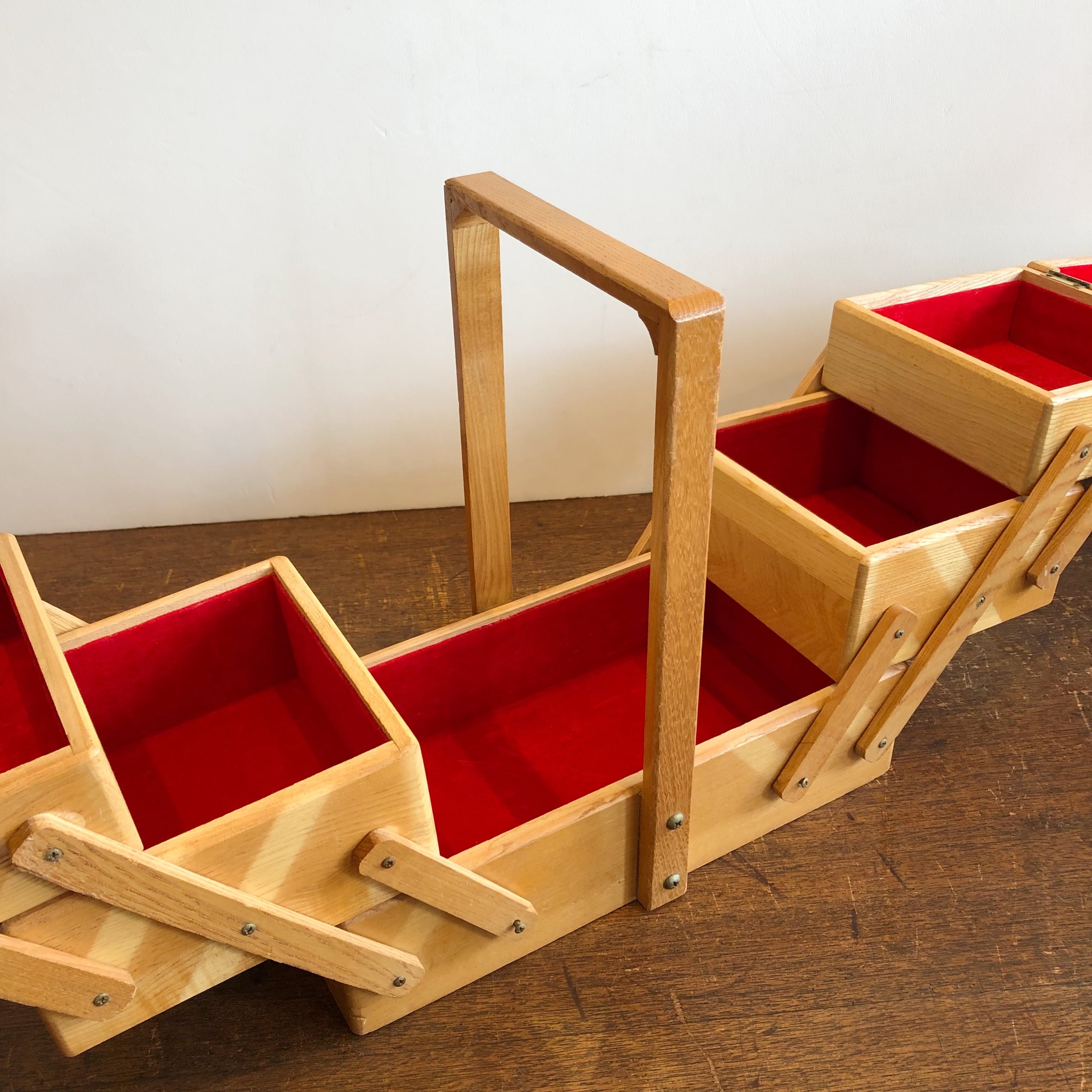 Vintage sewing box | POTLATCH