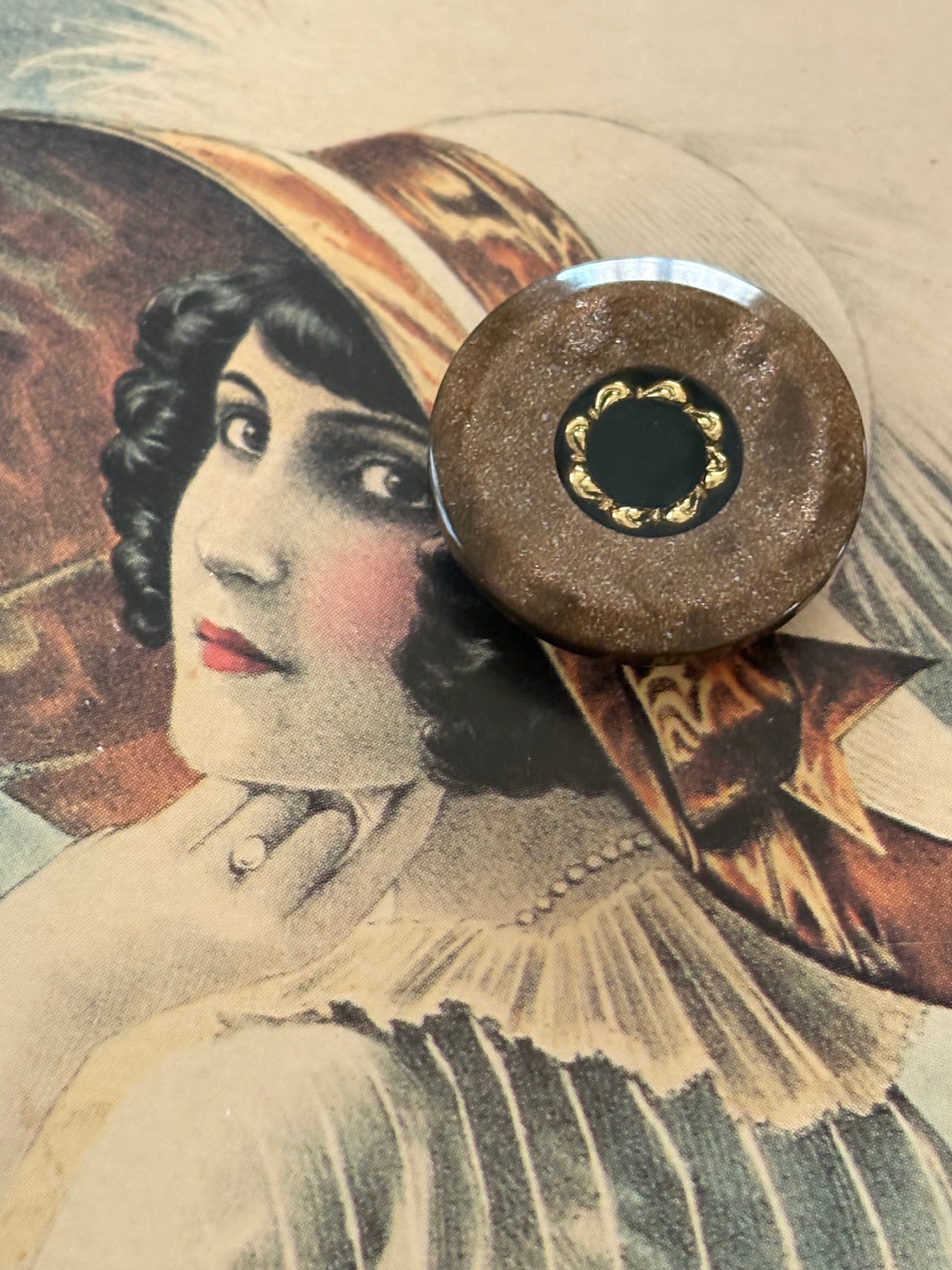 23mm Japanese ヴィンテージボタン ブラウン×ゴールド レトロ アクセサリーパーツ 装飾材 カルトナージュ