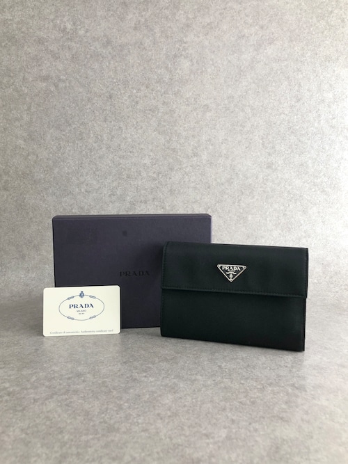 PRADA プラダ 財布 ブラック トライアングルロゴ ナイロン 3つ折り vintage ヴィンテージ オールド yyjymp