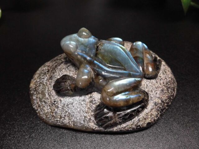 【送料無料】【高品質】ラブラドライトカエル　no.1