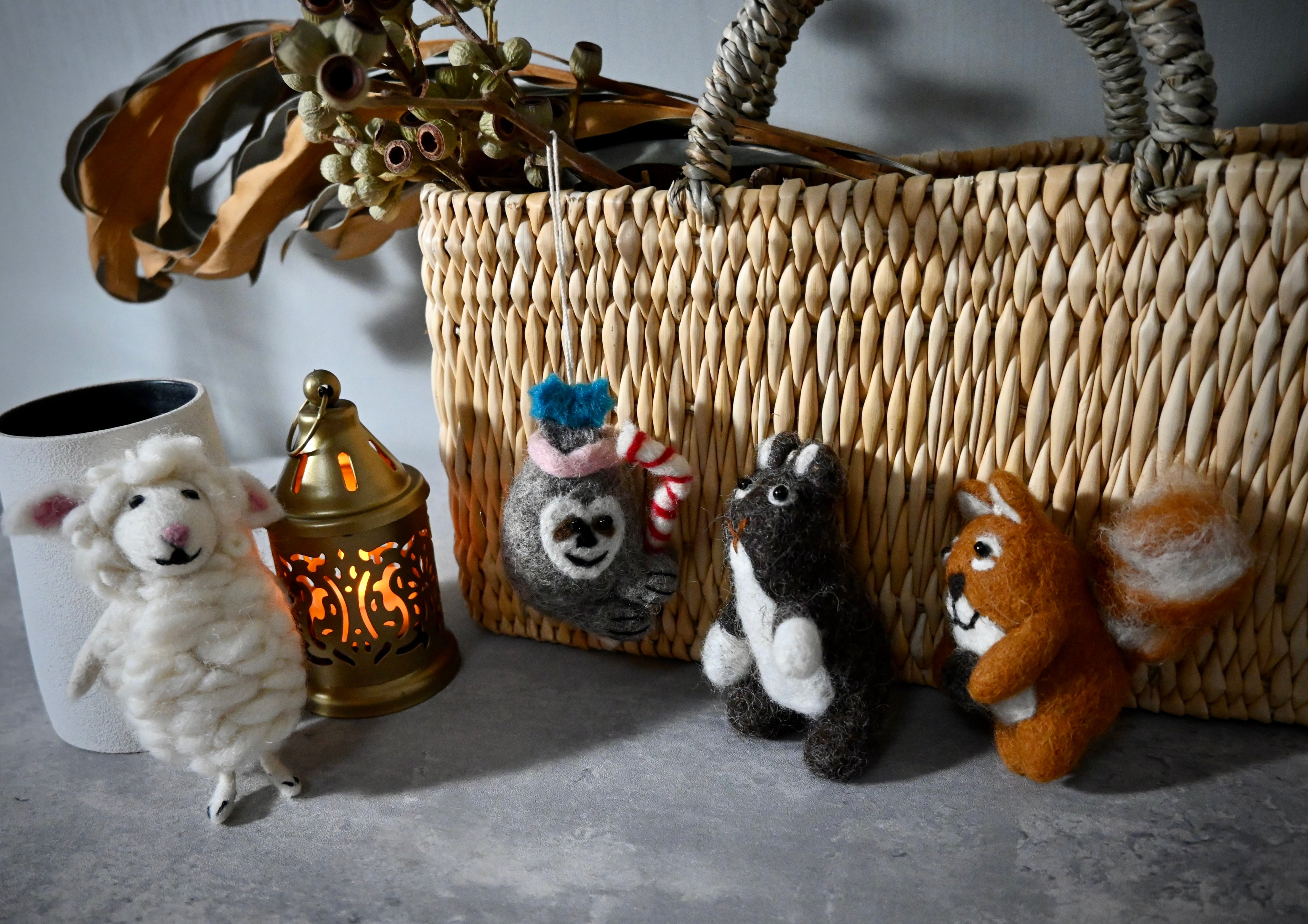 羊毛フェルト　アレンジメント　ハンドメイド ABCクラフト 針でチクチク 羊毛フェルトの世界 2023.3.03(金)〜3.13(月