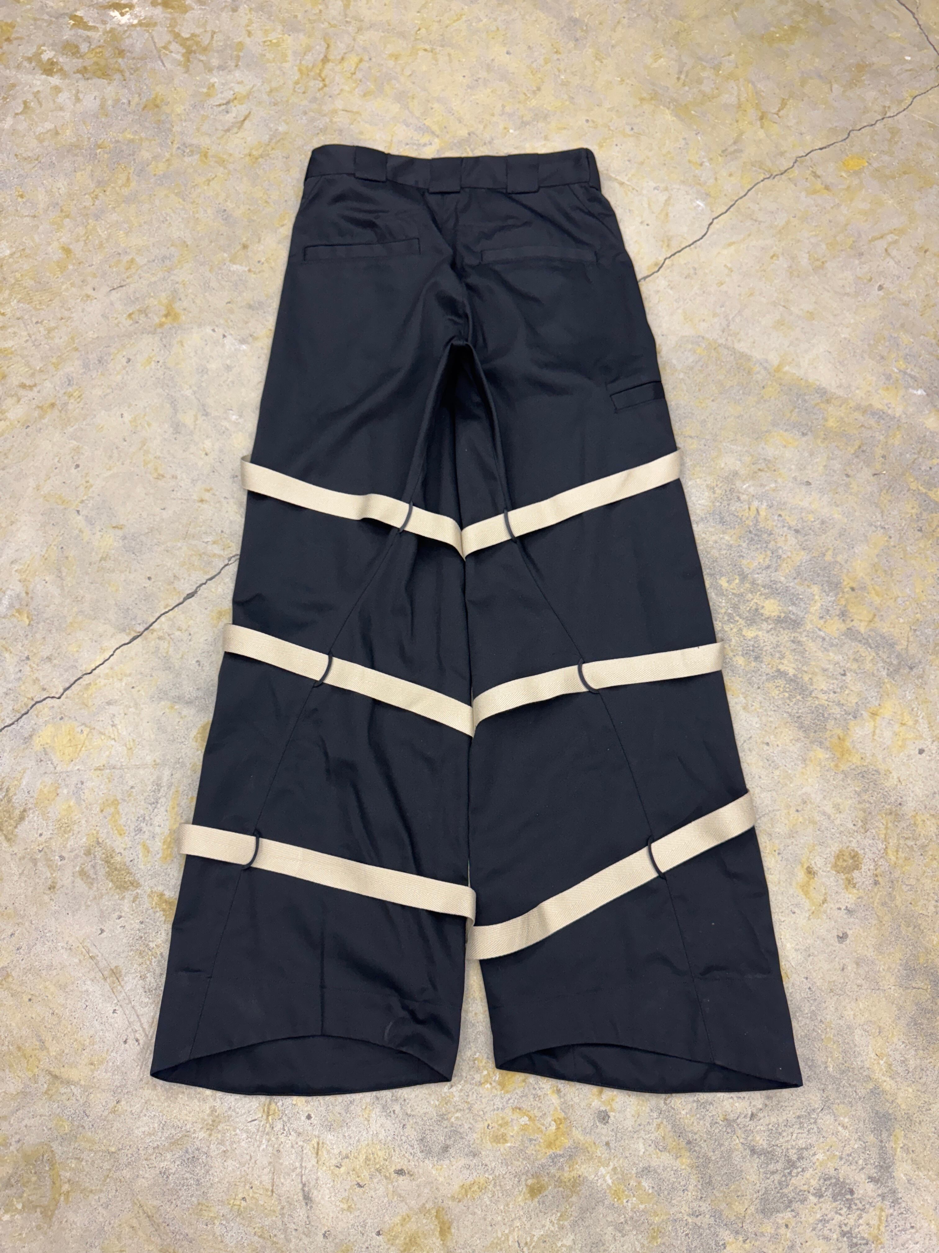 YUKI HASHIMOTO | TWISTED BONDAGE WORK PANTS | BLACK | HOWDAY