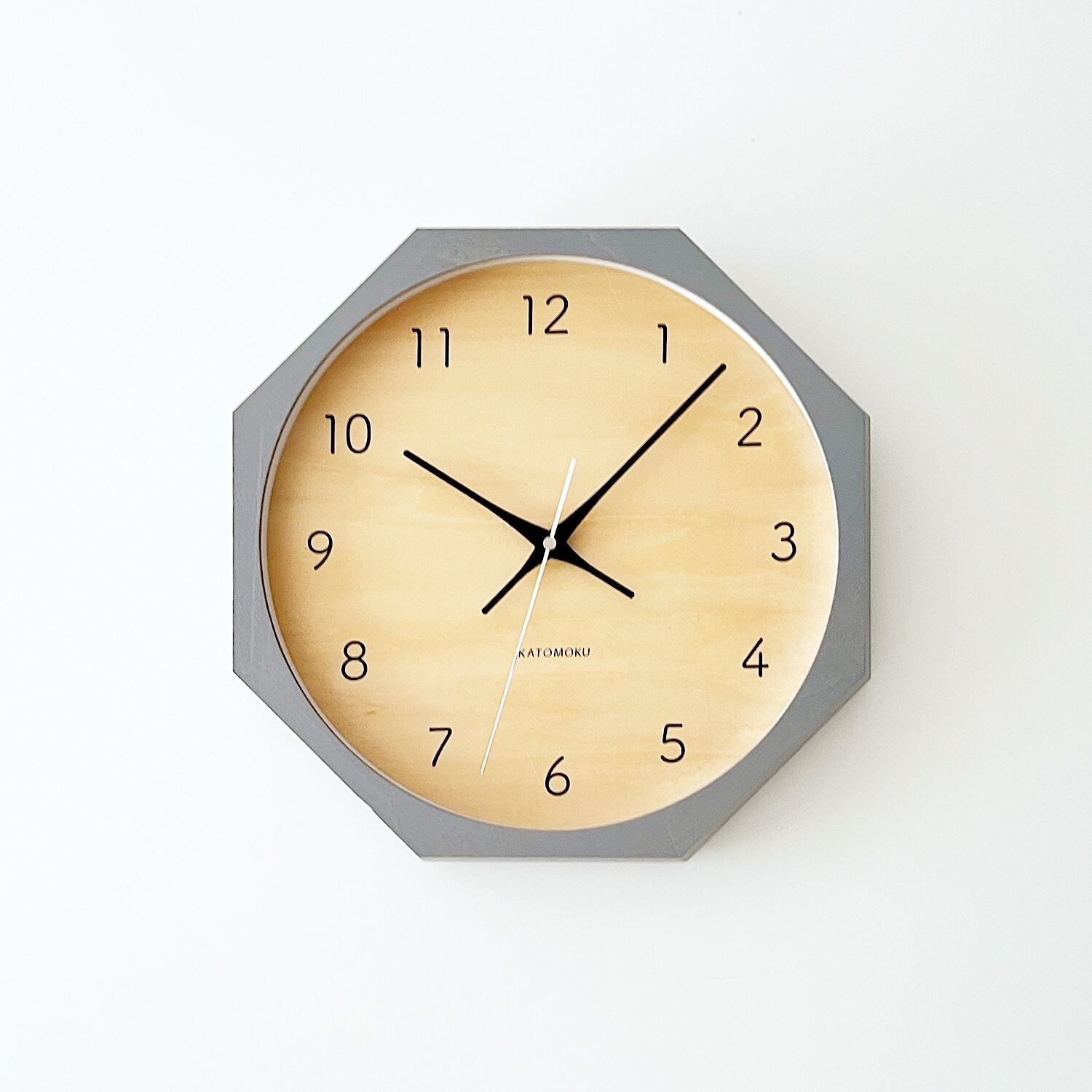 KATOMOKU muku clock 7 八角形 グレー km-83GR8 | 加藤木工株式会社