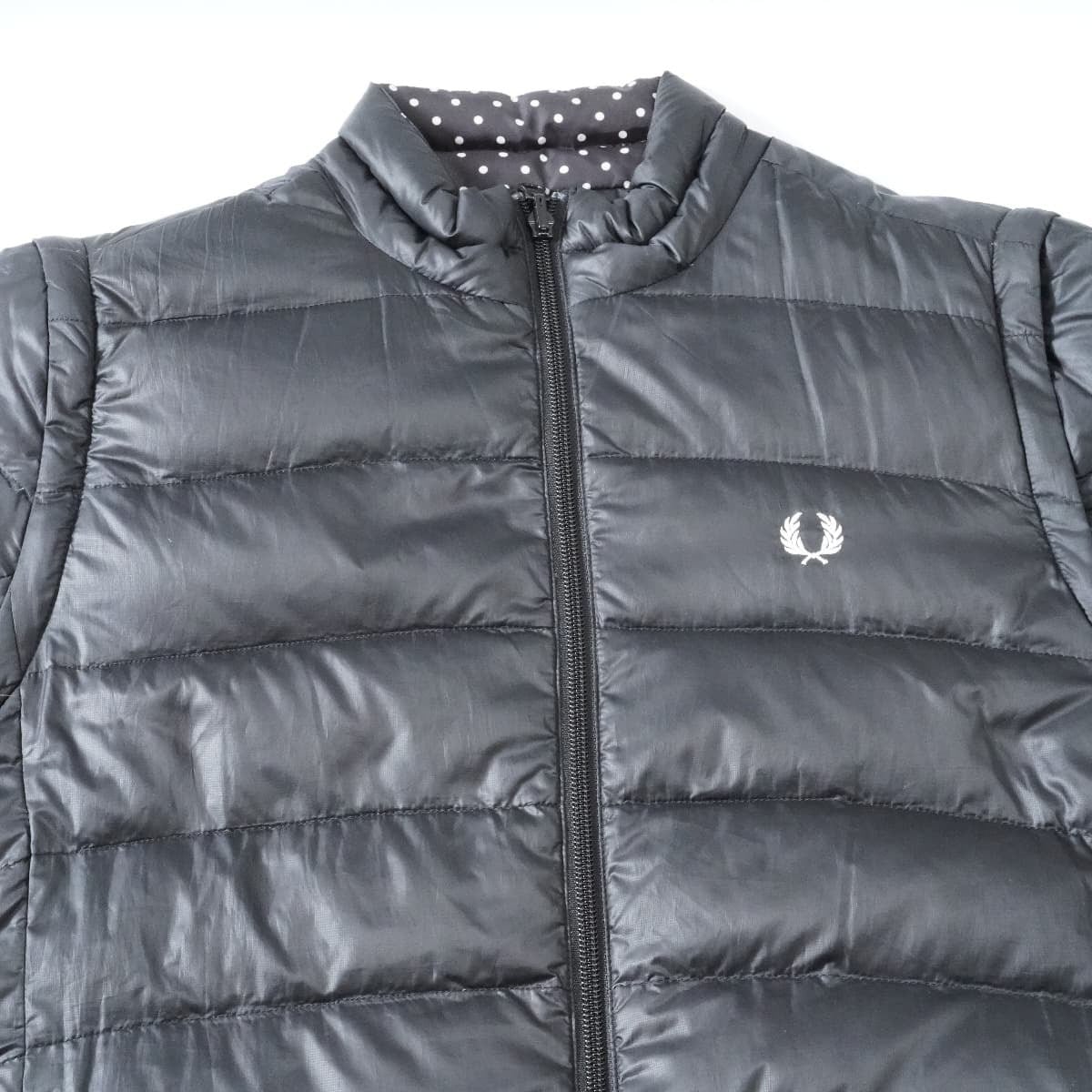 フレッドペリー FREDPERRY ダウンベスト リバーシブル サイズＬ