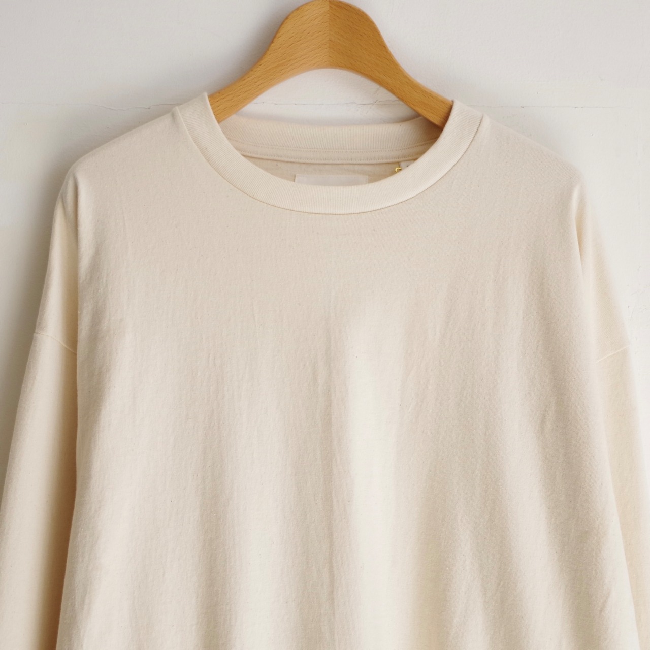 PERSONAL MATTERS  PROJECT N°17 HEAVYWEIGHT COTTON PULLOVER TEE