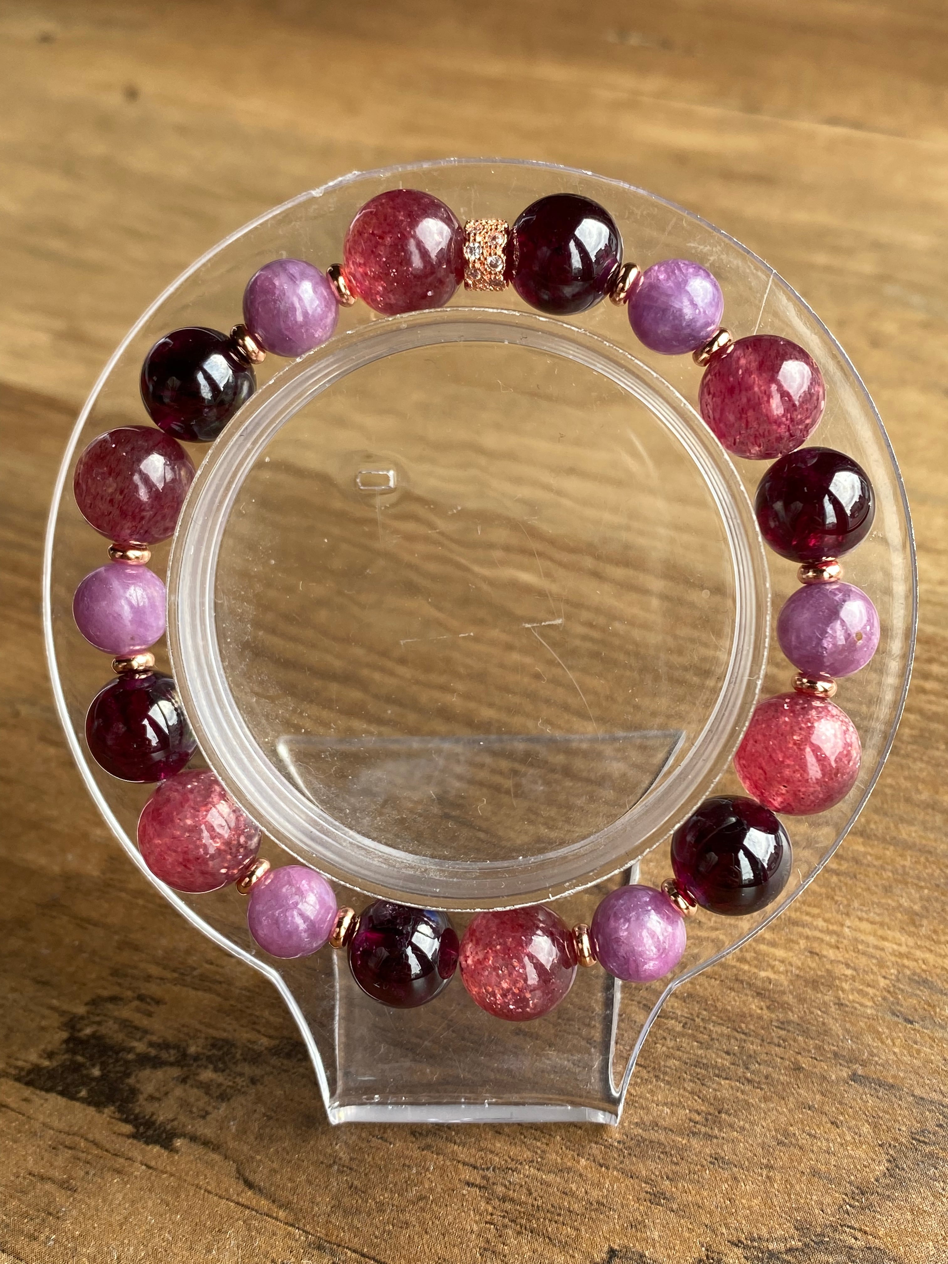 マイカインストロベリークォーツ×ロードライトガーネット×ルビー