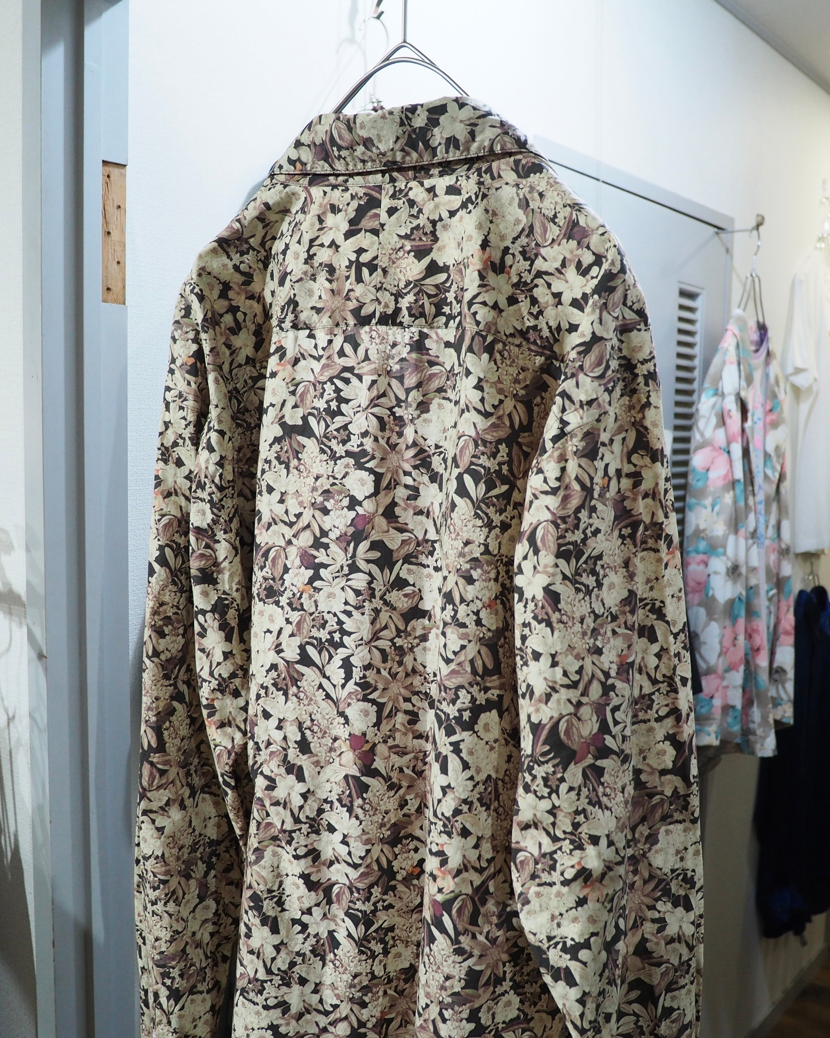 ” Paul Smith collection ” Beautiful Flower all Over printed Dress shirt