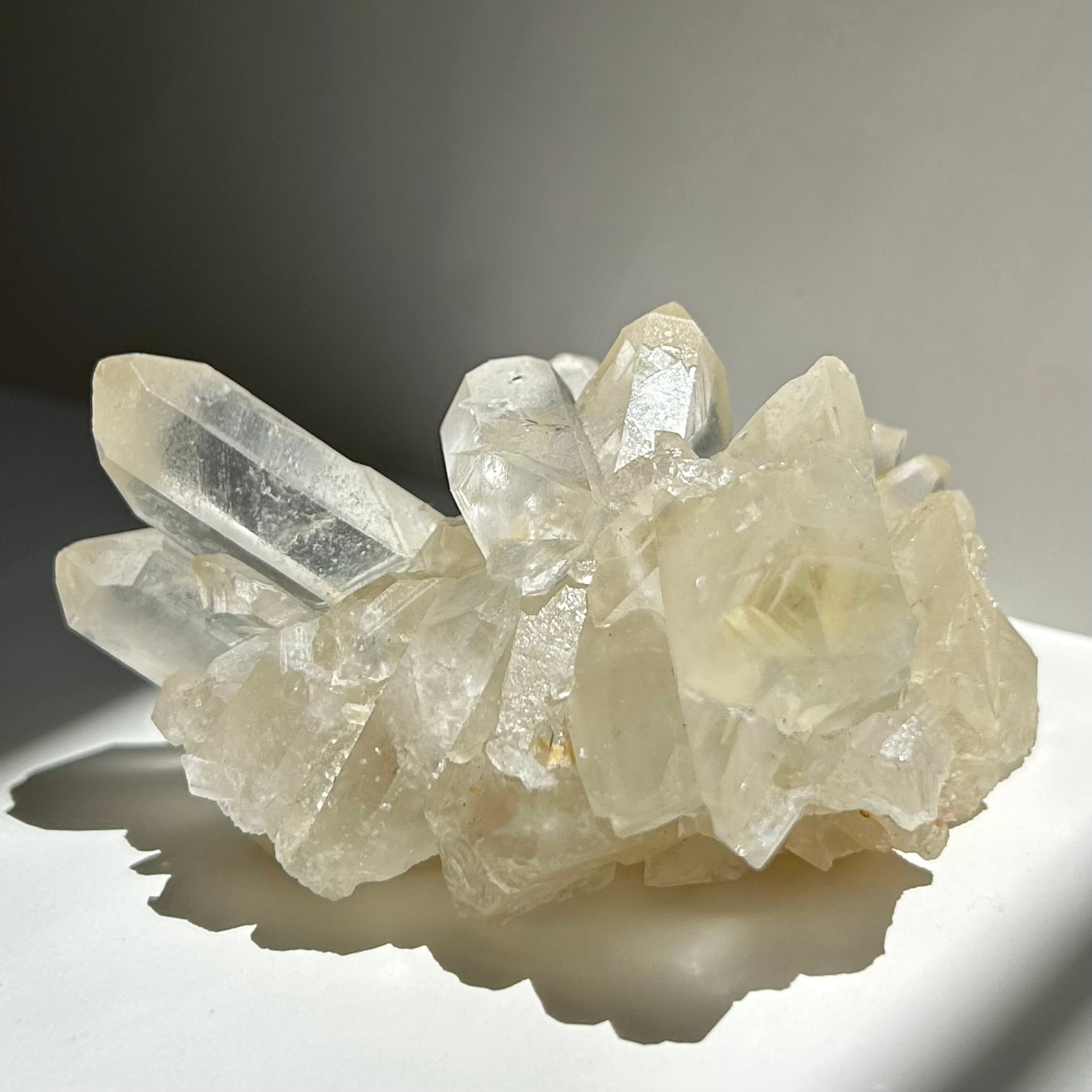 アパタイト+サンストーン共生 スフィア 天然石 | BLUE MOON STONE