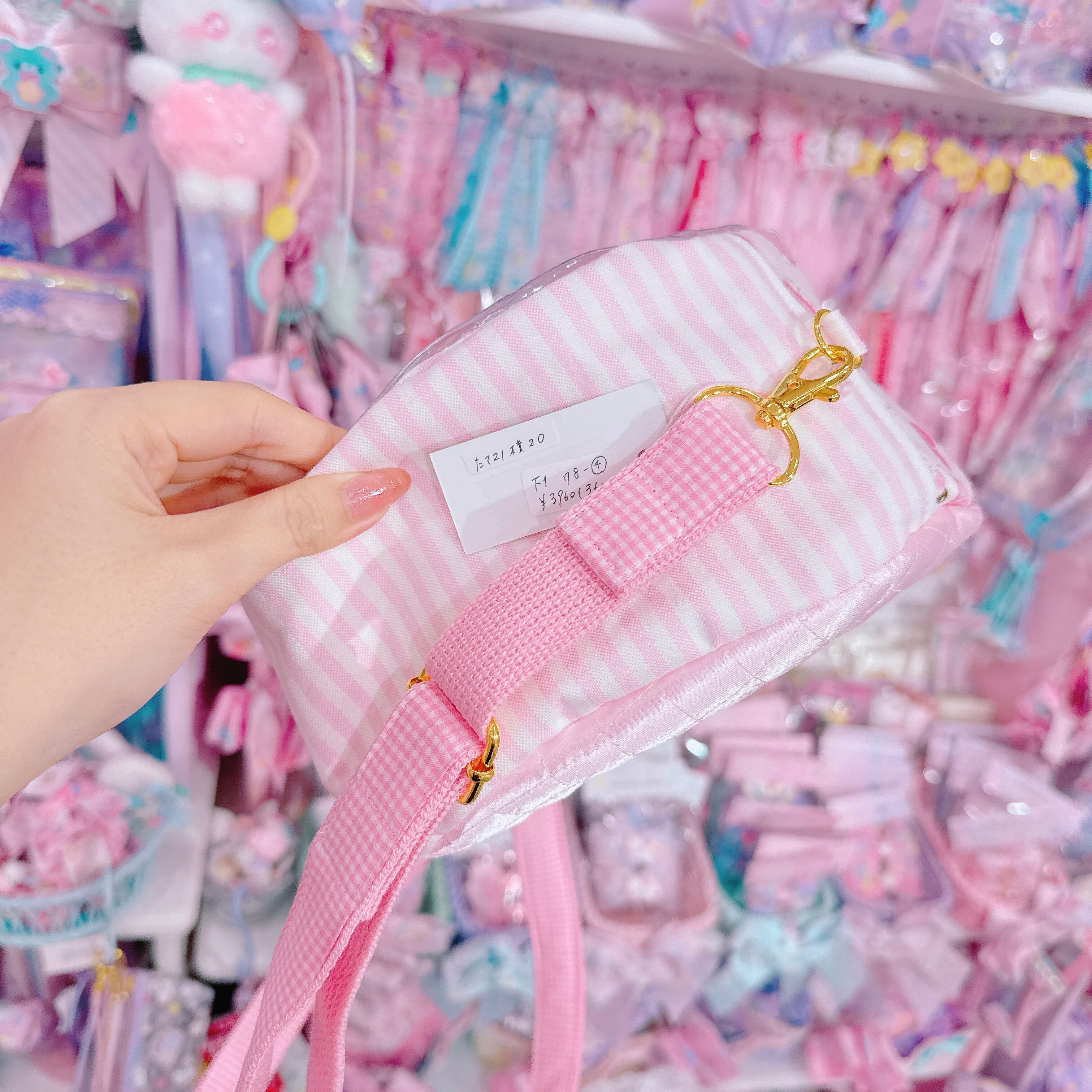 【F1】78-4いちご型ぬいぐるみショルダーバッグ