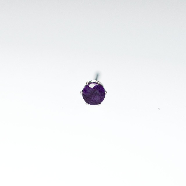 スギライト・ピアス　3mm（片耳）
