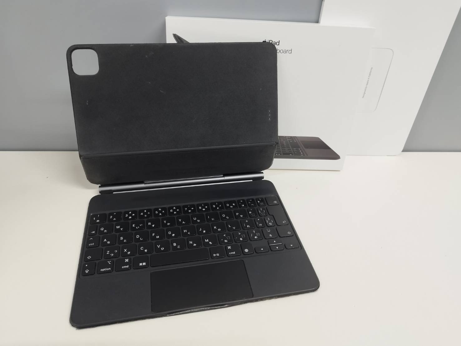 Apple iPad Magic Keyboard/A2261/11インチ/日本語配列〈MXQT2J/A Apple iPad Magic Keyboard/A2261/11インチ/日本語配列〈MXQT2J/A