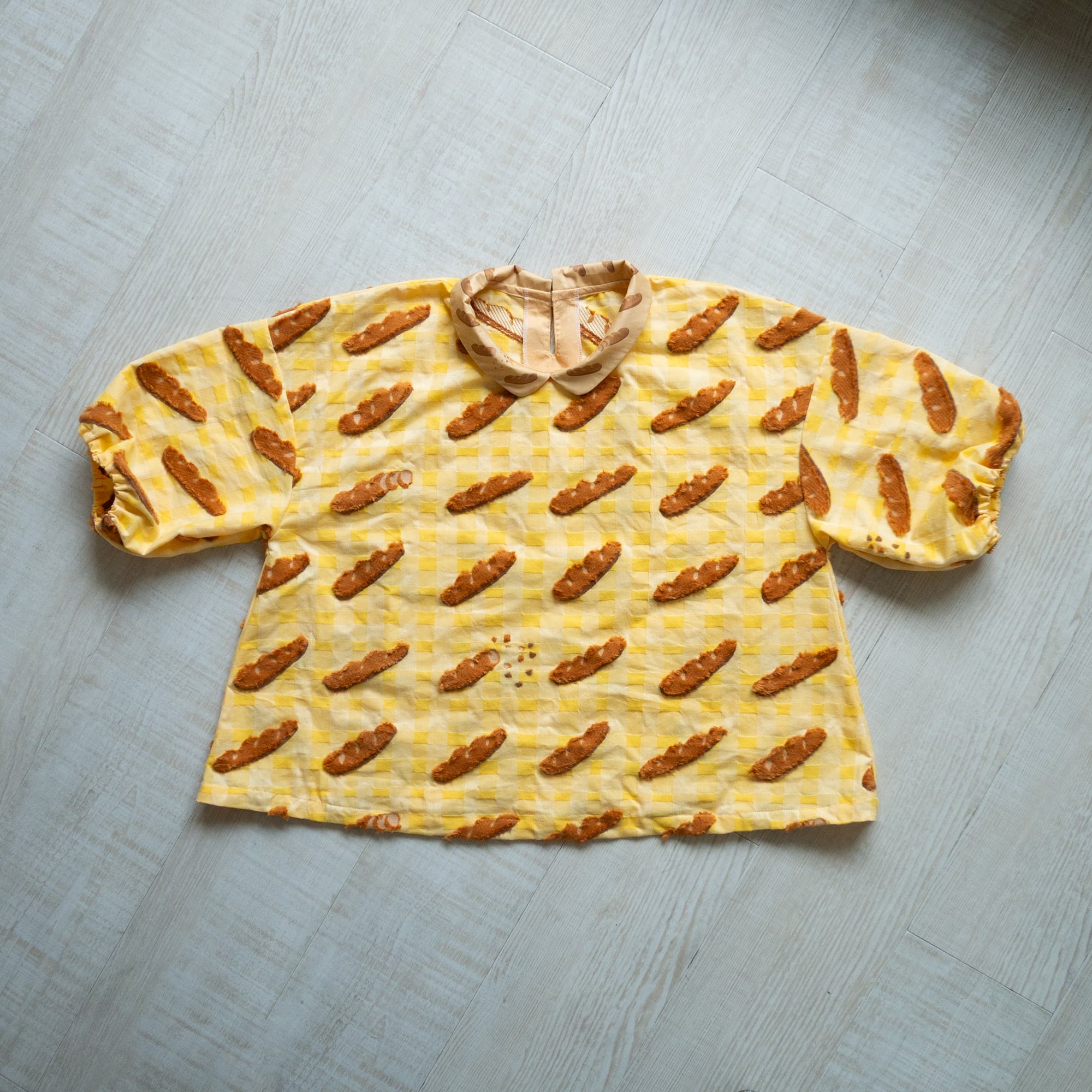 フランスパンのスカート&ブラウス