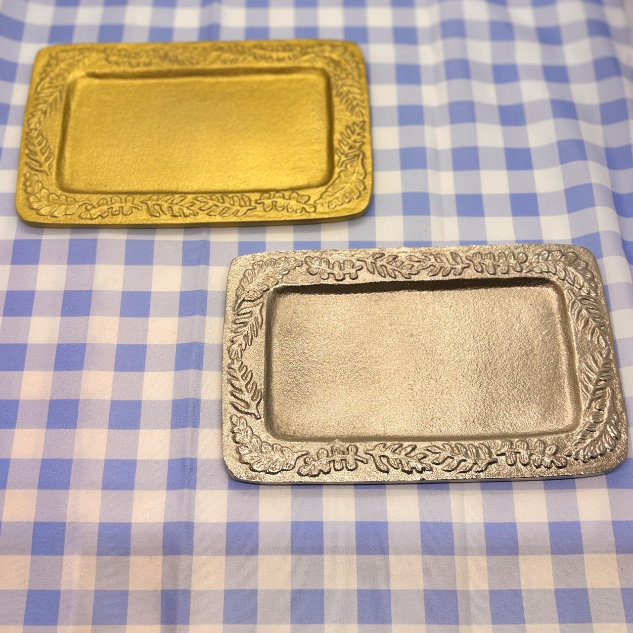 アルミリーフトレイ