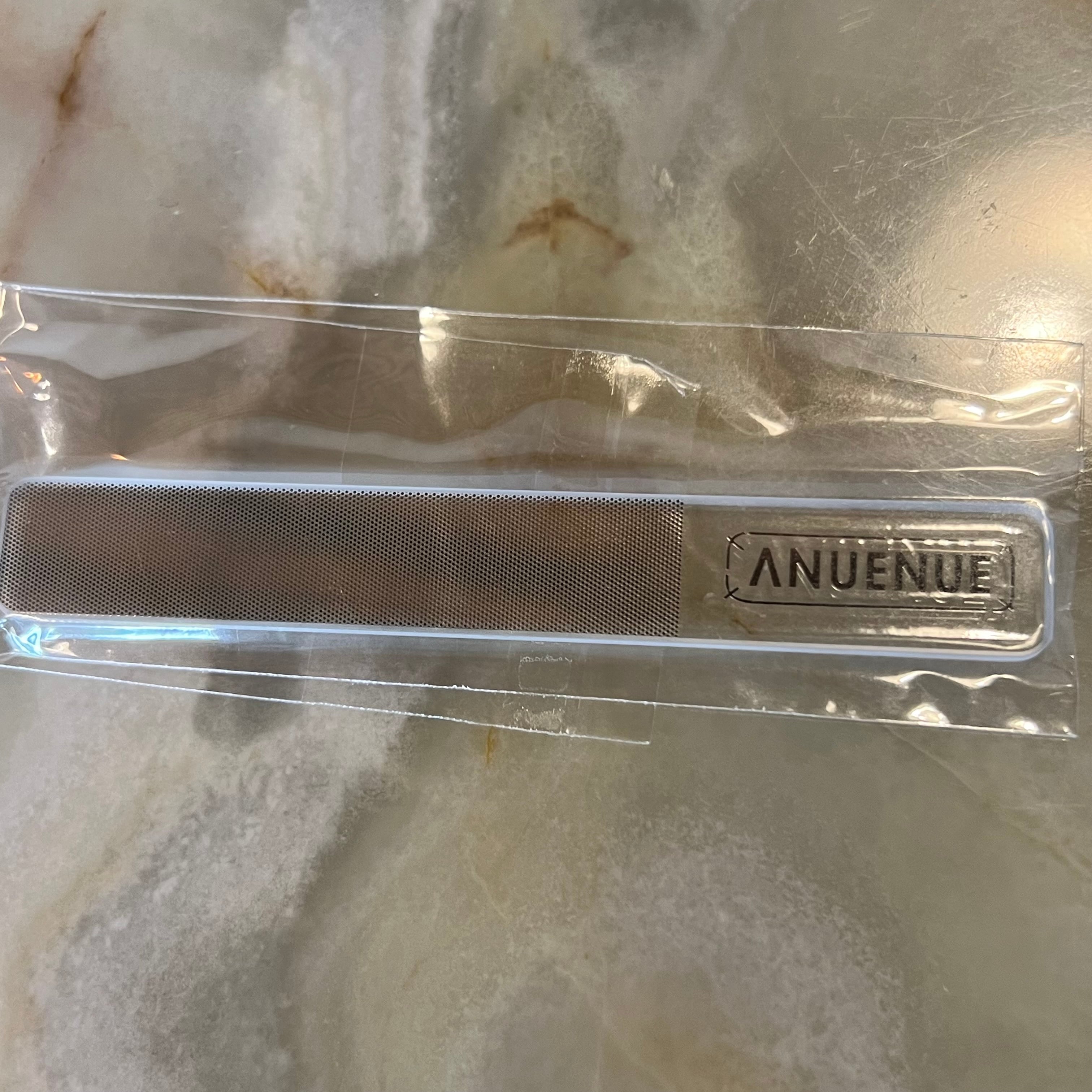 aNueNue アクセサリーパック New aNN-AP (クリーニングクロス 爪やすり